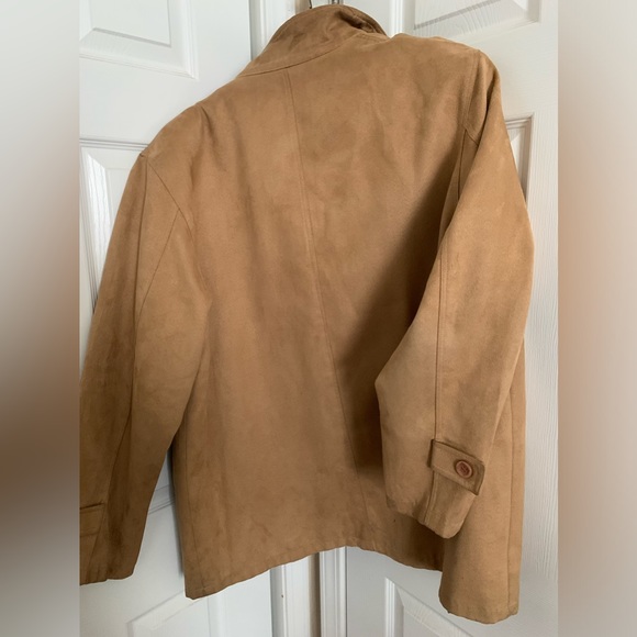 Vintage Giorgio Armani Suede Leather Jacket - removable wool lining - a GEM! - Picture 2 of 16
